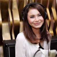 Namanya Terseret Isu Reza Arap Selingkuh, Rossa: Masih Memantau