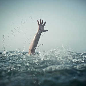 2 Jukir Liar Tewas Tenggelam di Kali Ancol Usai Dikejar OTK Bawa Senjata Tajam