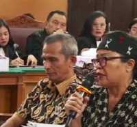 Ayah Brigadir J Kecewa Bharada Eliezer Tak Dipecat Polri: Dia Tembak Anak Saya