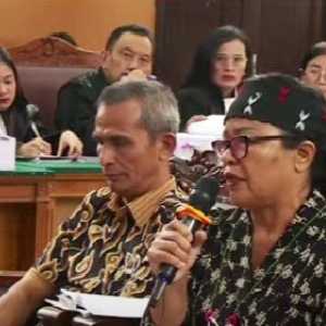 Ayah Brigadir J Kecewa Bharada Eliezer Tak Dipecat Polri: Dia Tembak Anak Saya