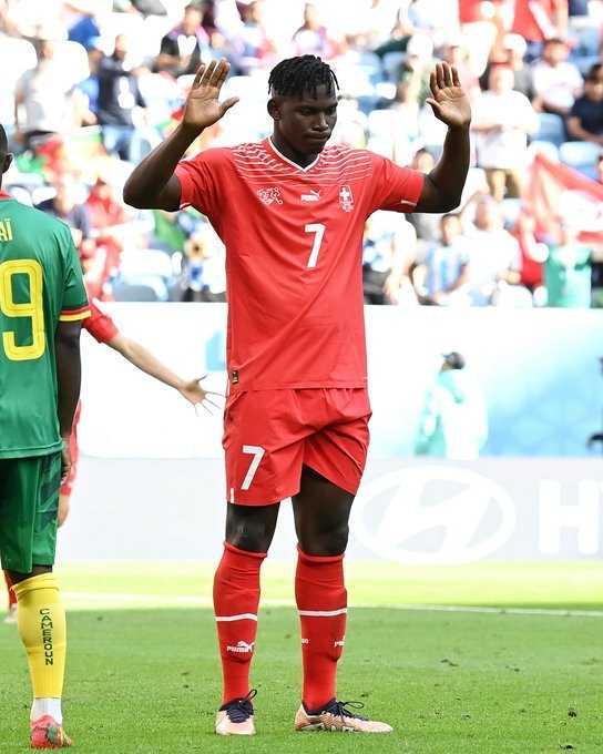     Piala Dunia 2022: Swiss vs Kamerun 1-0. Gol tunggal kemenangan Swiss dicetak Breel Embolo, pemain keturunan Kamerun. 