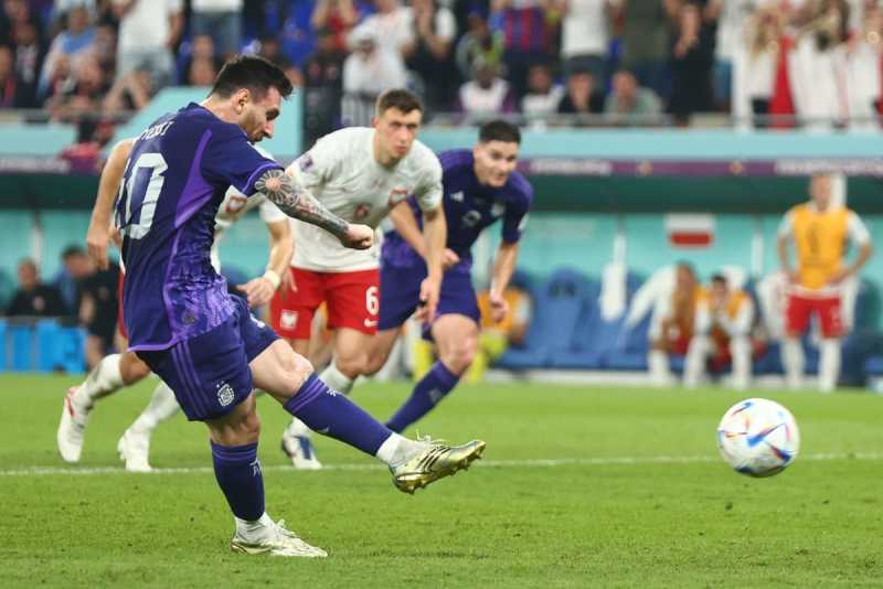     Piala Dunia 2022: Polandia vs Argentina 0-2, Lionel Messi gagal menjebol gawang Polandia 