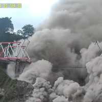 Gunung Semeru 29 Kali Meletus Dalam 6 Jam