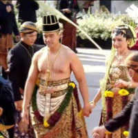 Kaesang Umumkan Erina Gudono Lahirkan Anak Perempuan, Namanya Bebingah Sang Tansahayu