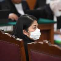 Putri Candrawathi Akui Kenal Koh Elben tapi Tak Kenal Wanita Cantik di Rumah Bangka