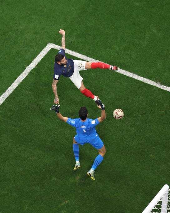     Semifinal Piala Dunia 2022 Prancis vs Maroko 2-0, Theo Hernandez membuka keungulan Prancis di menit ke-5