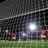 Hasil Bola: Chelsea Diimbangi Tim Papan Bawah, Hotspur Tumbang, PSG Keok Tanpa Messi