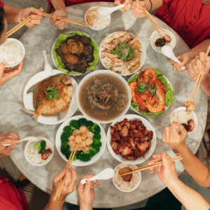 6 Makanan yang Tak Boleh dimakan Saat Perayaan Imlek