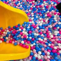 5 Bahaya yang Mengancam Anak Saat Main Mandi Bola