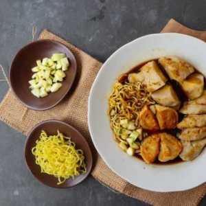 Ungguli Sushi, Pempek Terpilih Menjadi Seafood Terlezat Nomor 3 di Dunia