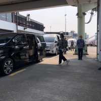 Viral Mobil Alphard Sakti Masuk Area Terlarang Bandara, Ternyata Jemput Sri Mulyani