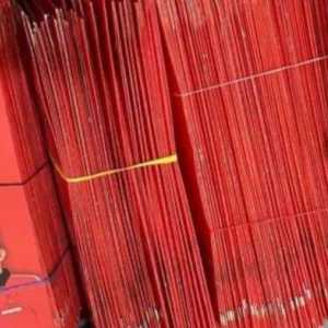 Politikus PDIP Tebar Amplop Logo Partai di Masjid, Klaim Bayar Zakat