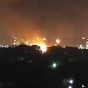 Kilang Minyak Pertamina Dumai Meledak, 5 Orang Dilarikan ke RS