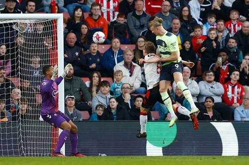     Southampton vs Manchester City 1-4: Erling Haaland mencetak brace untuk kemenangan Man City sekaligus mencetak rekor baru