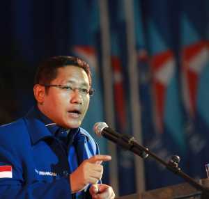 Komentar Pertama Anas Urbaningrum Usai Bebas: Maaf Saya Tak Mati Membusuk