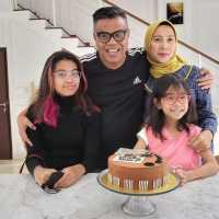 Putri Komedian Abdel Achrian Meninggal Dunia di Usia 22 Tahun