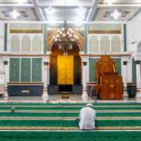 Meraih Malam Lailatul Qadar, Haruskah Iktikaf di Masjid?