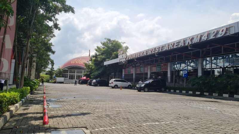     Rest Area KM 429, Jalan Tol Semarang-Solo