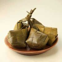 5 Sajian Ketupat Lebaran Favorit di Indonesia: Ketupat Ala Betawi Hingga Kapau