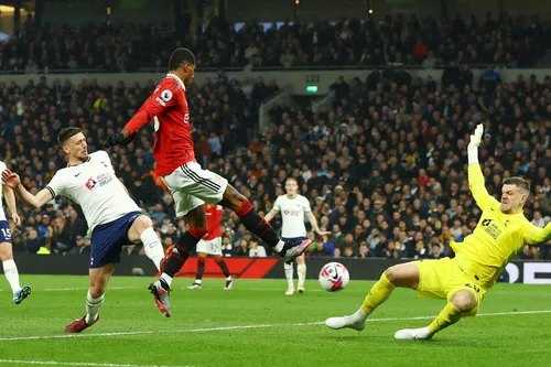     Tottenham Hotspur vs Manchester United 2-2: Marcus Rashford mencetak gol kedua Setan Merah