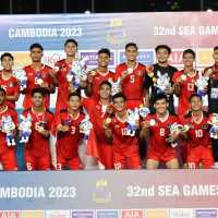 Klasemen Akhir Medali SEA Games usai RI Raih Emas Bola dan Borong Emas Badminton
