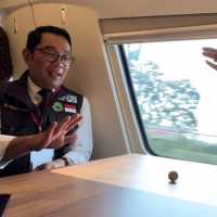 Ridwan Kamil Ungkap Tarif Kereta Cepat Jakarta Bandung