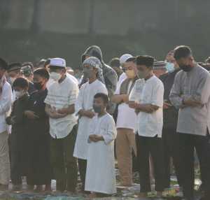 Adab Sebelum Sholat Iduladha, Ada Sunnah Berpuasa