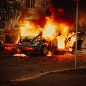 6 Fakta kerusuhan di Kalibata Jaksel: Utang motor picu 2 matel tewas dan kericuhan