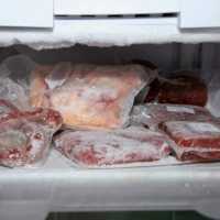 Cara Mencairkan Daging Beku dengan Cepat, Aman dan Tetap Sehat