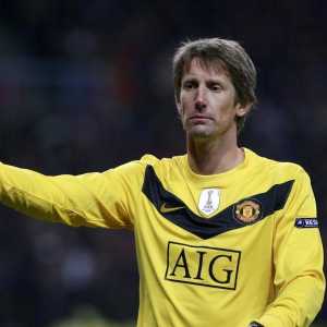 Kiper Legendaris Manchester United Edwin van der Sar Alami Pendarahan Otak