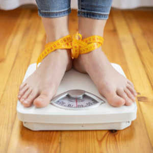 Banyak Kasus Obesitas, Ini Tabel Berat Badan Ideal Pria dan Perempuan