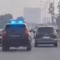 Viral Pengemudi Pajero Berpelat Polisi Kawal Camry Pelat ZZH Ugal-ugalan di Jalan Tol