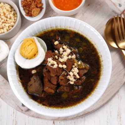 Rekomendasi 5 rawon legendaris di Surabaya, ada yang berdiri 86 tahun