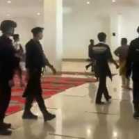 Kapolda Sumbar dan Pengurus Buka Suara Soal Personel Brimob Pakai Sepatu di Masjid