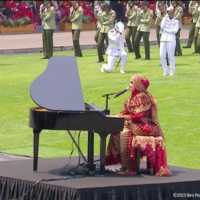 Istana Pecah! Putri Ariani Bikin Pejabat dan Tentara Goyang Lewat Lagu Rungkad