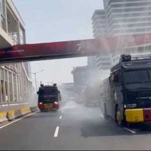 Epidemiolog Ungkap Bahaya Baru dari Semprot Air ke Jalanan Demi Kurangi Polusi