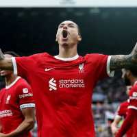 Liga Inggris: 10 Pemain Liverpool Permalukan Newcastle, Man City Mantap di Puncak