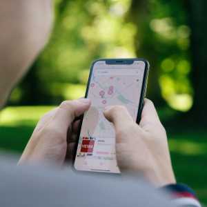 Nyasar Cari Pintu Keluar Bandara Ngurah Rai Pakai Google Maps, Bule Ini Panjat Pagar