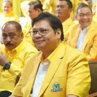 Gibran Dikabarkan Gabung Golkar, Airlangga: Komunikasi Sudah Ada, Tunggu Saja