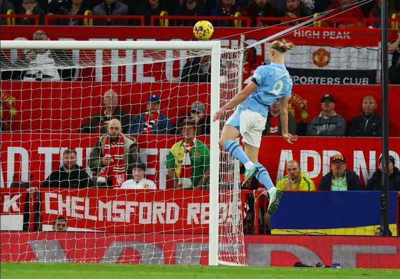     Manchester United vs Manchester City 0-3: Erling Haaland menjadi bintang dalam Derby Manchester dengan mencetak dua gol dan satu assist