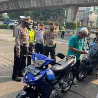 Baru Sehari Digelar, Polda Metro Jaya Hentikan Tilang Uji Emisi