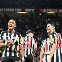 Carabao Cup: Liverpool-Chelsea Lolos, Arsenal-Man United Dibantai, Elkan Baggott Top