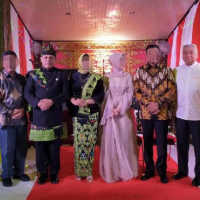 Beredar Foto Kedekatan Ketua KPK Firli Bahuri dan Bos Hotel Alexis Alex Tirta