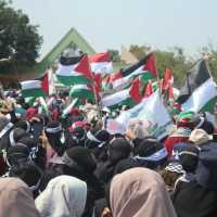 Miris, Siswi SMP Makan Fast Food Hingga Sebut Makan Tulang dan Darah Anak Palestina
