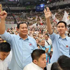 Viral Beredar Koran 'Achtung' Sudutkan Prabowo, Isinya Singgung Kasus Penculikan 1998