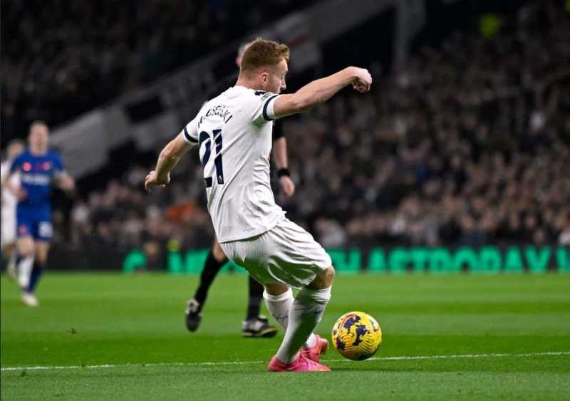     Tottenham Hotspur vs Chelsea 1-4: Dejan Kulusevski mencetak satu gol bagi The Lilywhites