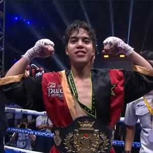 Adu Jotos Hingga Ronde 4, El Rumi Hempaskan Jefri Nichol di Superstar Knockout