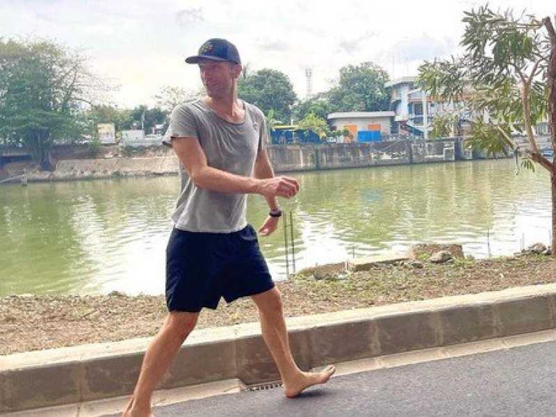 Lokasi Chris Martin Nyeker di Jakarta Ada di Google Maps, Jadi Tempat