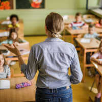 Fakta Mengejutkan Gaji Guru Honorer di Jakarta, Gaji Rp9 Juta Cuma Terima Rp300 Ribu