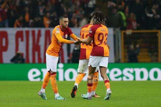     Galatasaray vs Manchester United 3-3: Hakim Ziyech menjadi bintang usai mencetak brace dalam pertandingan ini (uefa.com)